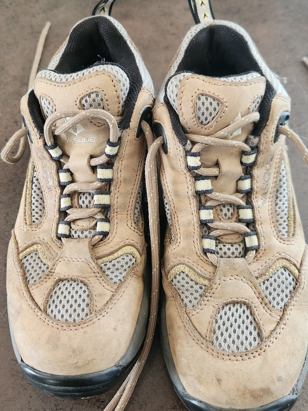 Vasque Women’s Beige/Tan Suede Mesh Trail Shoes